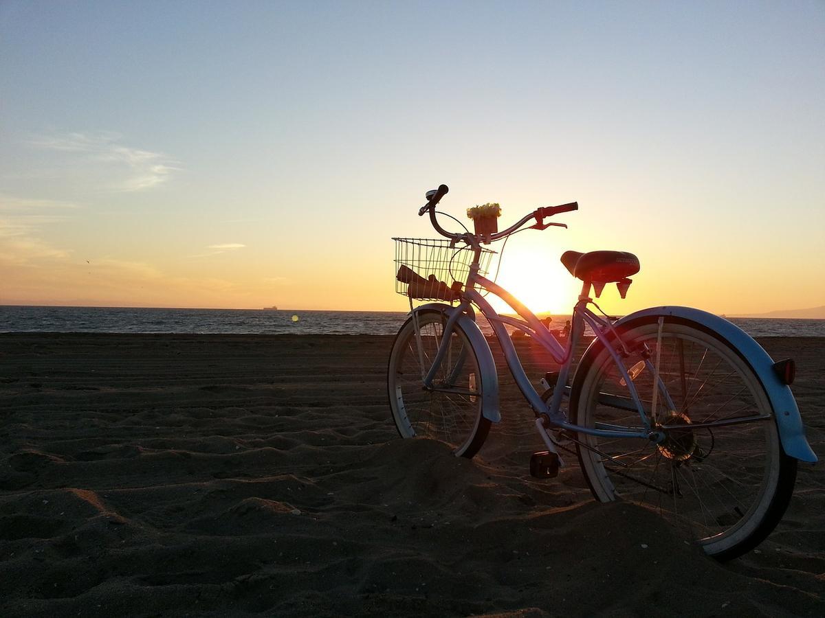 巴统 Mar Nero旅舍 外观 照片